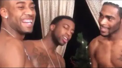 Baise entre mecs pendant les vacances