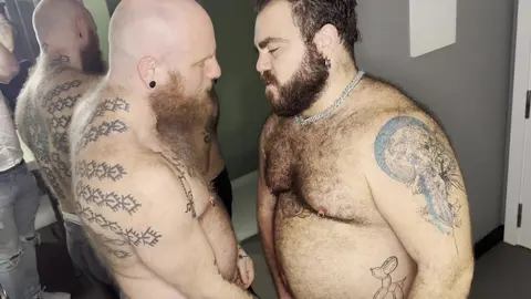 HAIRY BEAR TOP ROUGH BAREBACK DOGGY DEEPTHROAT BREEDING