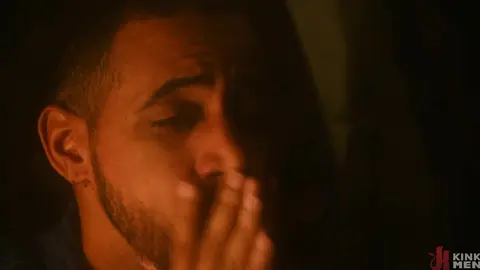 Johnny Donovan se venge en baisant Rodrigo Amor