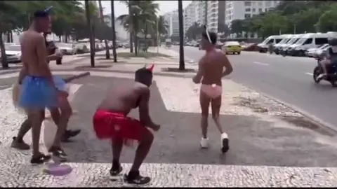 Jovenes Brazileños Follando 010