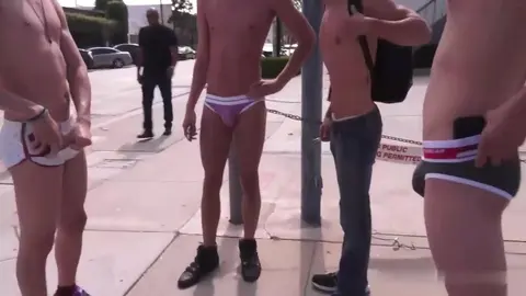 Hollywood Pride Hook Up : Anderson Lovell ( Giovanni Lovell ) & : Matthew Keading .