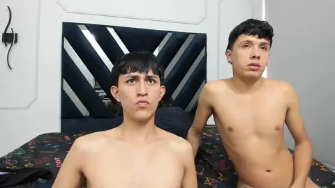 sex hot couple hootbooys show cam tube