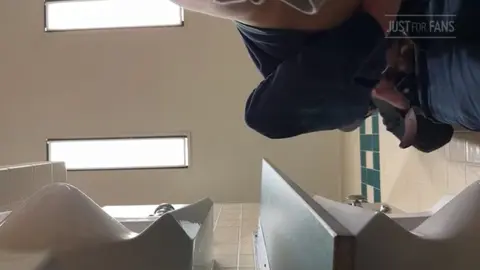 Gay amador em público 1