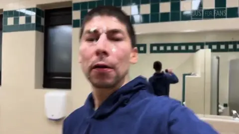 Gay amatoriale in pubblico 1