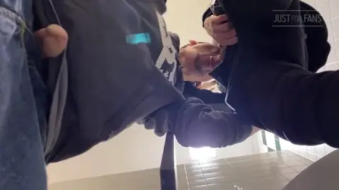 Gay amateur public 2