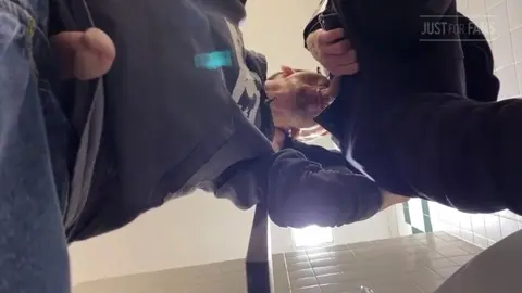 Gay amador em público 2