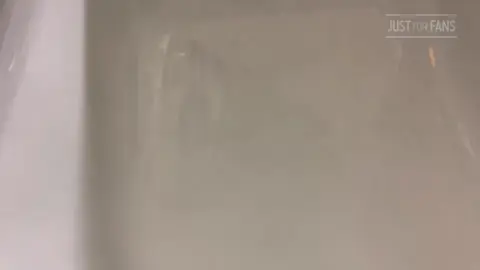 Gay amateur en public 2