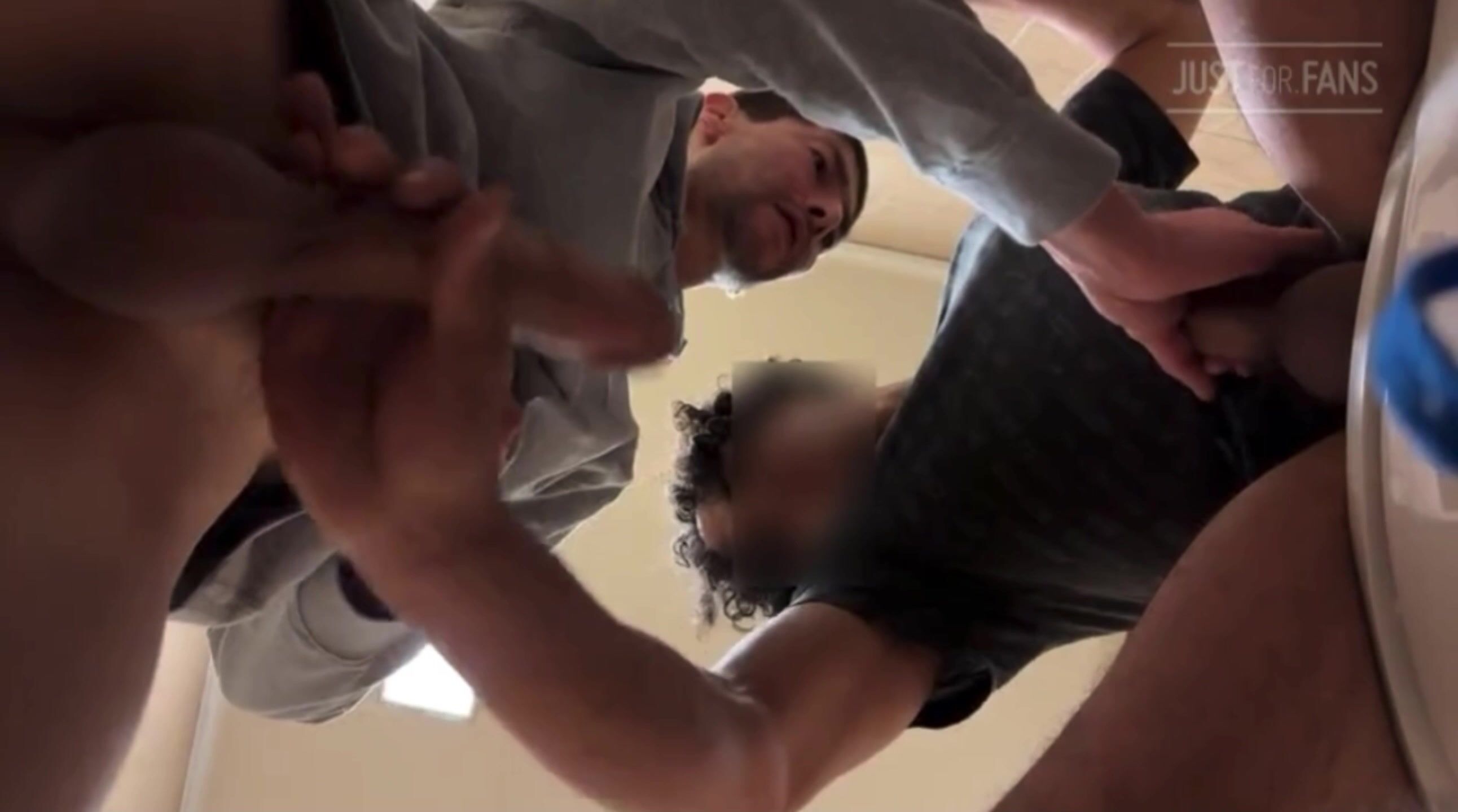 Gay amateur public 4