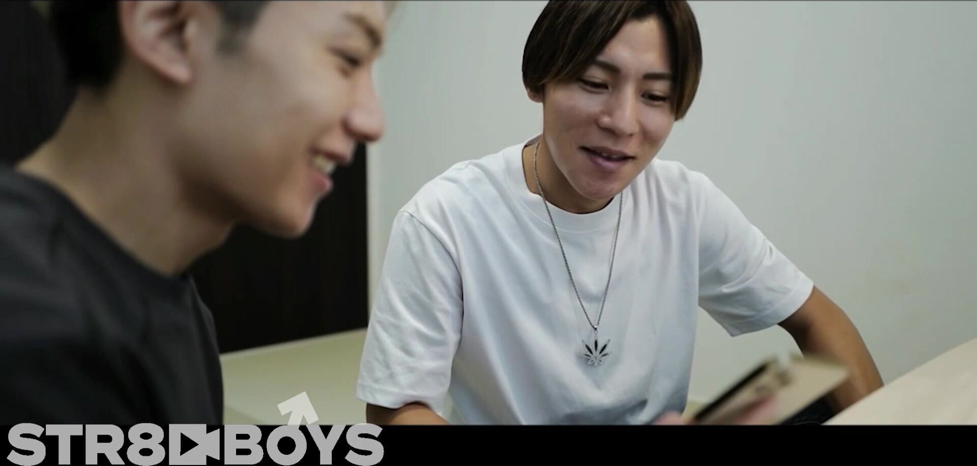 Kentaro with his destructive hips and OZ on the verge of fainting