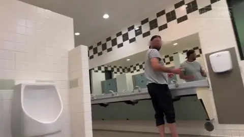 Gay amateur public 5