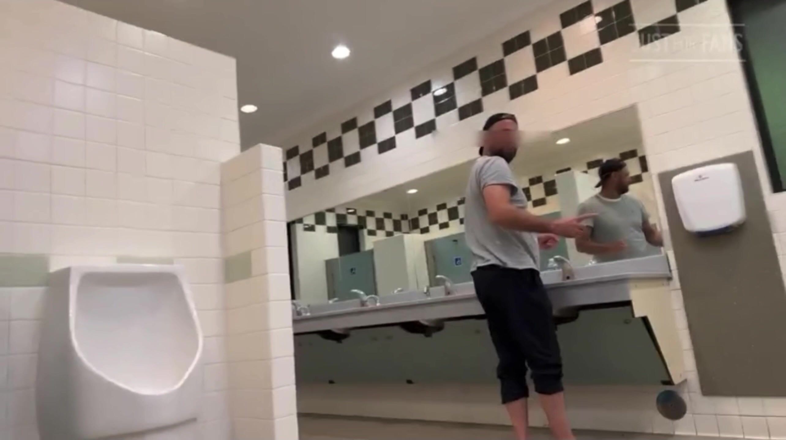 Gay amateur public 5