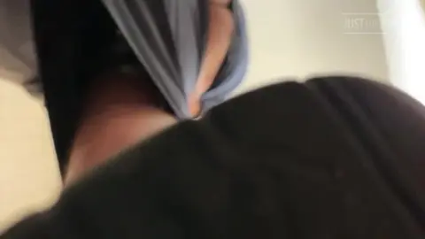 Gay amateur en public 6