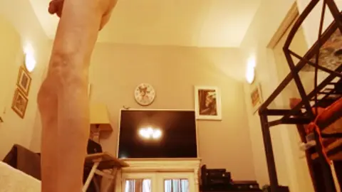 Brandneue Jockstraps auf meinem nackten Körper