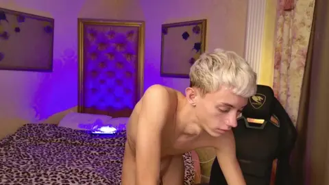 Show cam hot d’un twink sexy – LeonLure