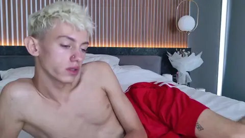 Show de camboy twink sexy – LeonLure