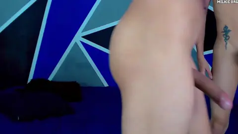 Sex hot entre potes devenus amants – Migueyalejo