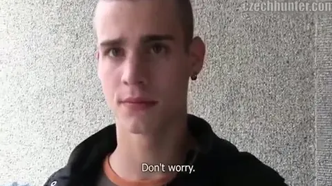 Twinks tchecos no hot tub (Czech109)