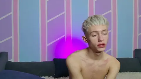 sexy hot twinks camboy show leonlure