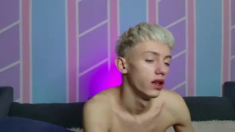 Show de camboys twink caliente – LeonLure