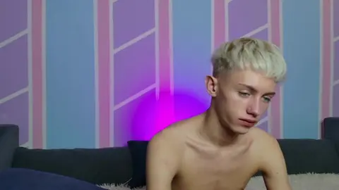 Show de camboys twink safado – LeonLure