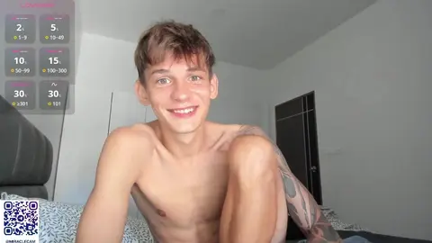 Camboy sexy twink en solo – AikoMiracle