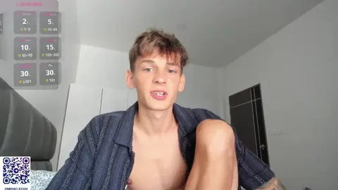 Camboy sexy twink en solo – AikoMiracle