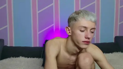 Twink sexy en solo cam – LeonLure 2