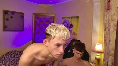 Twink & camboy in uno show live super hot con JerryLucky