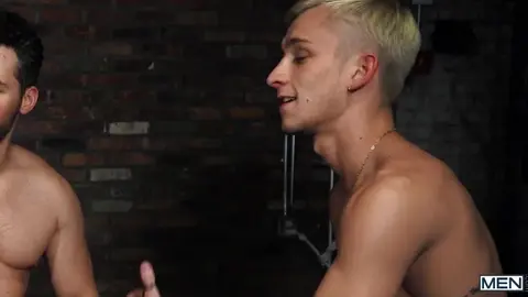 Sissy Perry Spokane, sub gay