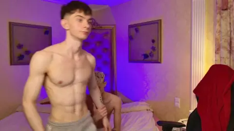 Couple de twinks sexy (boyfriends) : JerryLucky en show cam tube