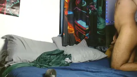 Coppia di twink sexy – amici che scopano (ImJuanda Tube)