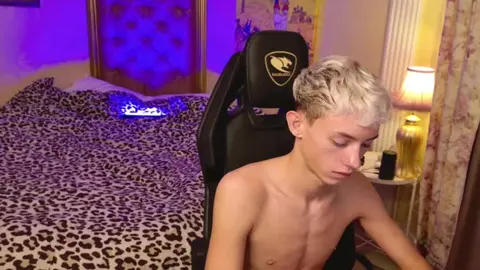 Heißer Cam-Show mit Camboy LeonLure