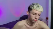 sexy hot twink camboy leonlure show hot
