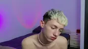 sexy hot twink camboy leonlure show hot