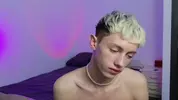 sexy hot twink camboy leonlure show hot