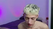 sexy hot twink camboy leonlure show hot