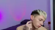 sexy hot twink camboy leonlure show hot