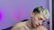 sexy hot twink camboy leonlure show hot