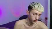 sexy hot twink camboy leonlure show hot