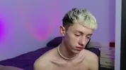 sexy hot twink camboy leonlure show hot