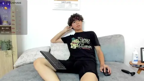 Show sexy na cam: twink com vibe de lua de mel