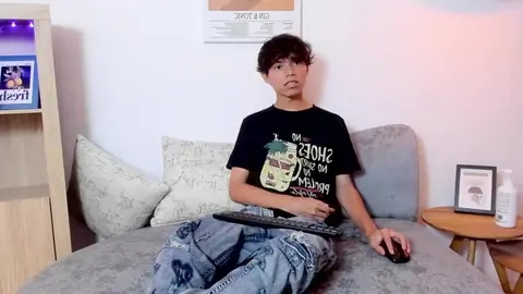 Show cam hot : twinks en lune de miel