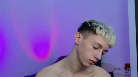 Twink gostoso em homemade – sex show do LeonLure