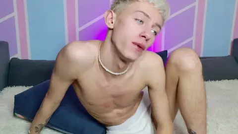Heißer Webcam-Show mit LeonLure (Twink)