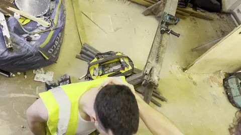 Tesão na obra: três caras se soltam