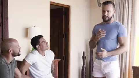 Gangbang do Share Reynolds