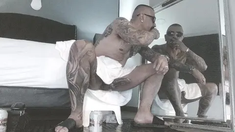 Paja frente al espejo