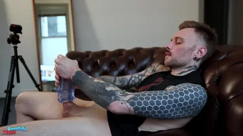 Meinen sexy Kumpel Hunter zum Abspritzen bringen