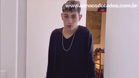 Chicos brasileños jóvenes follando 030