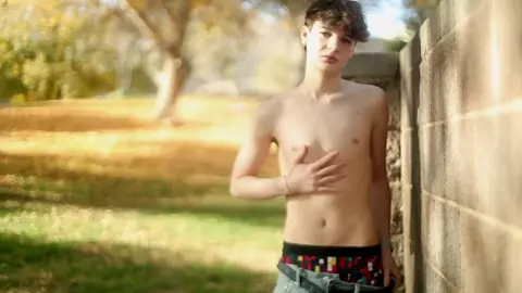 Heißer Twink Solo – BraxonCarter